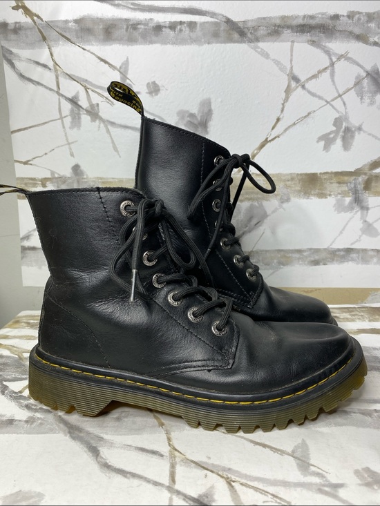 Dr. Martens Shoes - Dr Martens Luana